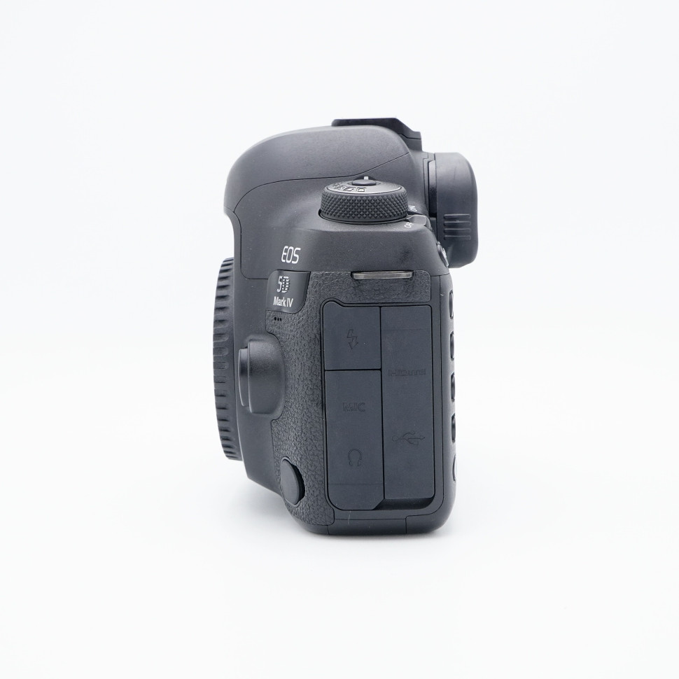 Canon EOS 5D Mark IV (38200 кадров)