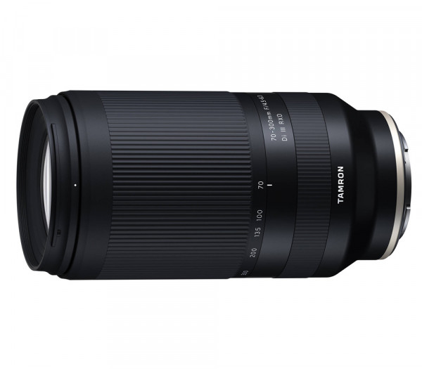 Объектив Tamron 70-300mm F/4.5-6.3 Di III RXD (A047) Sony E