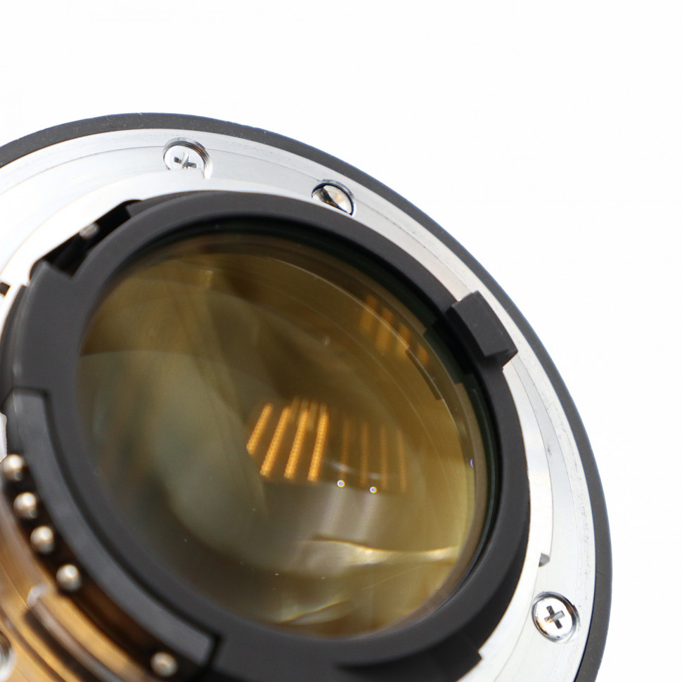 Nikon 85mm f/1.4D IF AF Nikkor (состояние 5-)