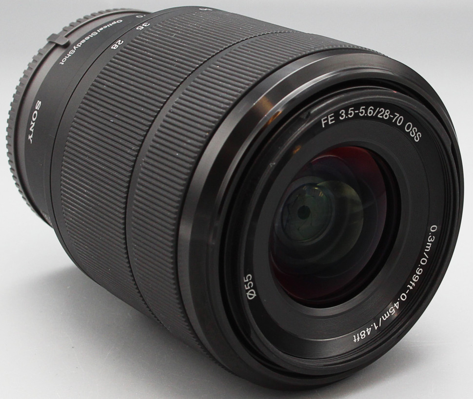 Sony FE 28-70mm f/3.5-5.6 OSS (состояние 5-)