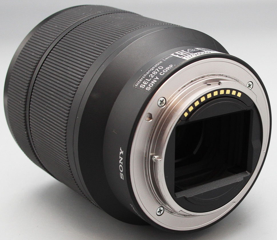 Sony FE 28-70mm f/3.5-5.6 OSS (состояние 5-)