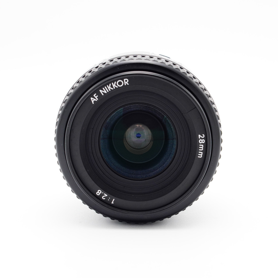 Nikon 28mm f/2.8 D AF Nikkor (состояние 5-)