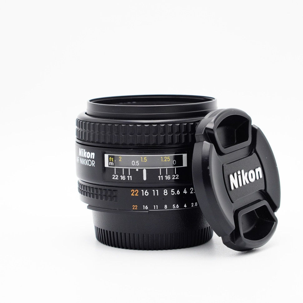 Nikon 28mm f/2.8 D AF Nikkor (состояние 5-)