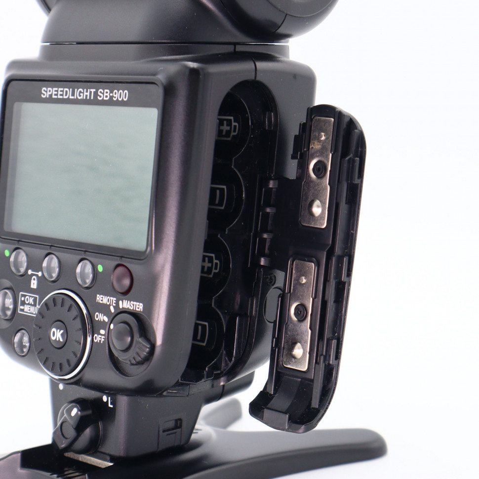 Nikon Speedlight SB-900 (состояние 5)