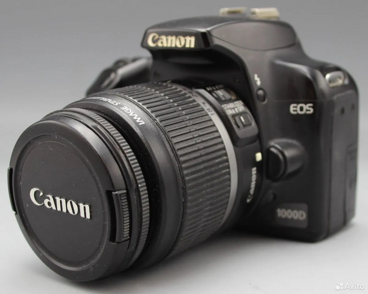 Canon EOS 1000D Kit 18-55 IS (37.000 кадров)