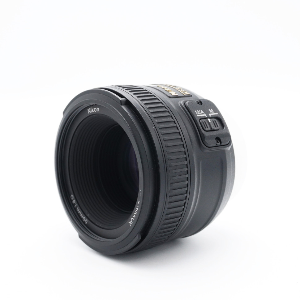 Nikkor AF-S 50mm f/1.8G  (состояние 5-)